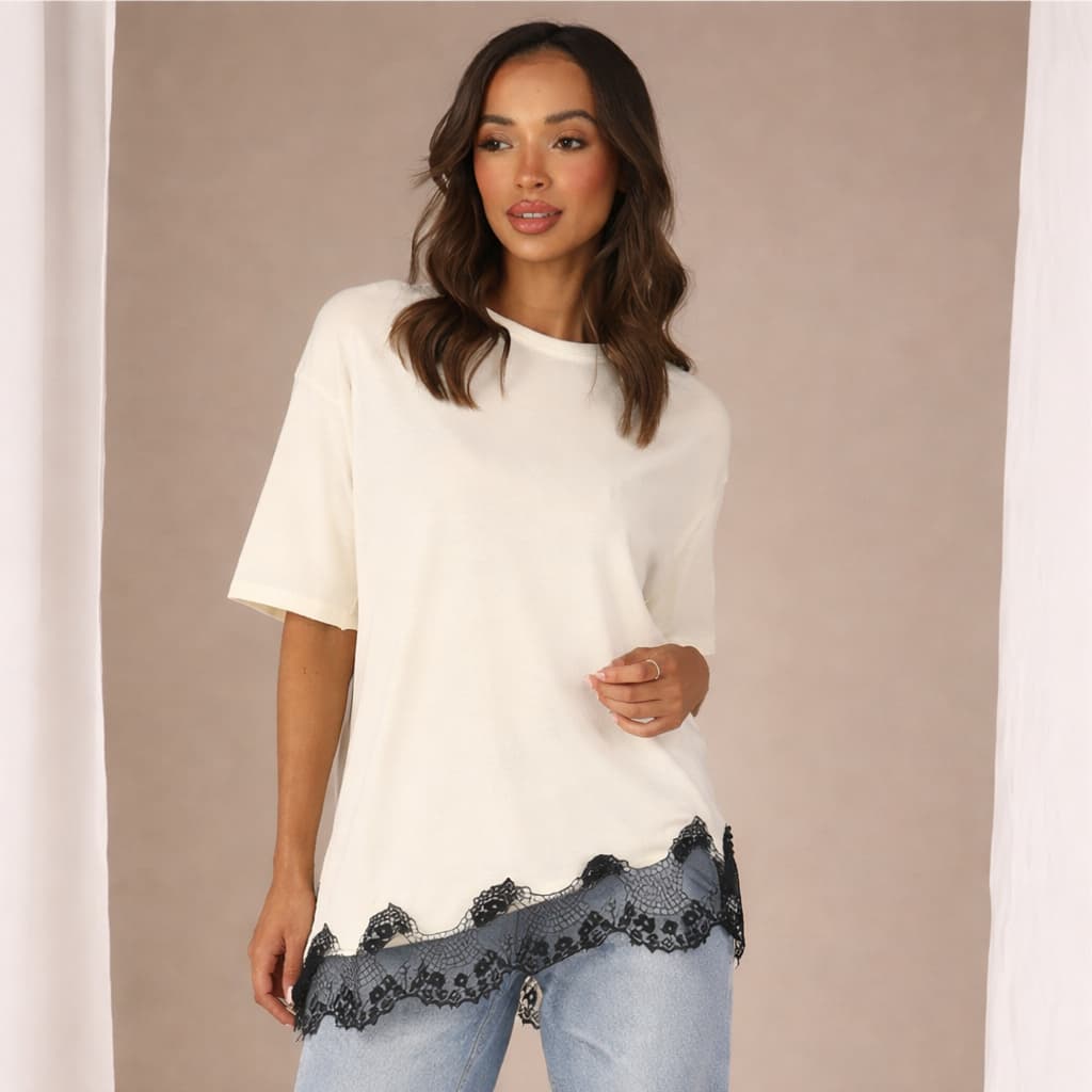 Camiseta Com Detalhe Renda Barra 100% Algodão T Shirt Oversized Básica Trend Moda