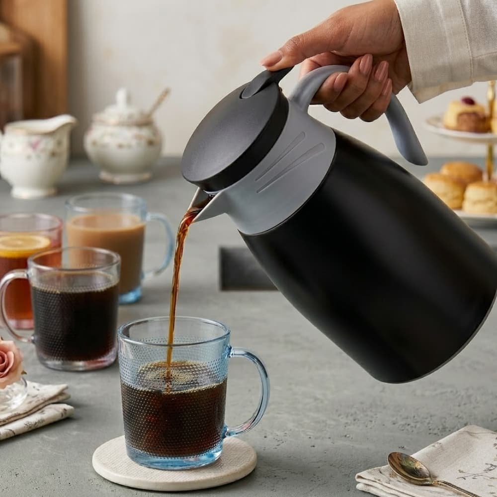 Kit Garrafa Térmica 1L e 4 Caneca Xícara Vidro Café Chá Leite Água Mantém Bebida Quente Frio Servir