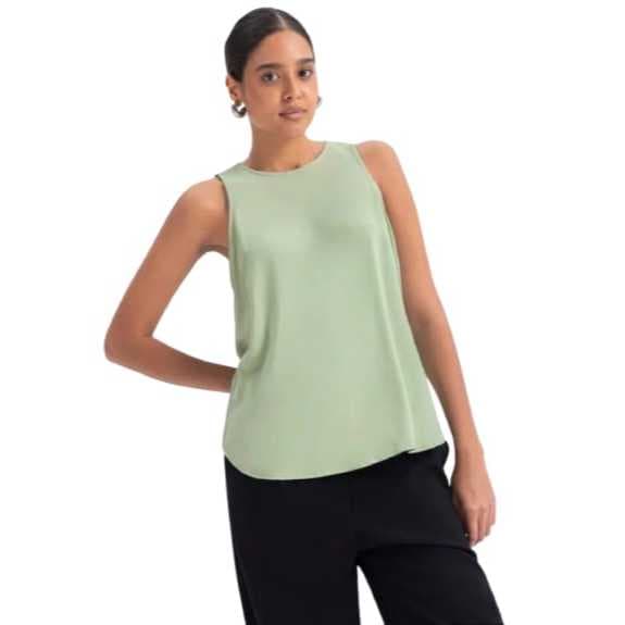 Blusa feminina em viscose Essendi