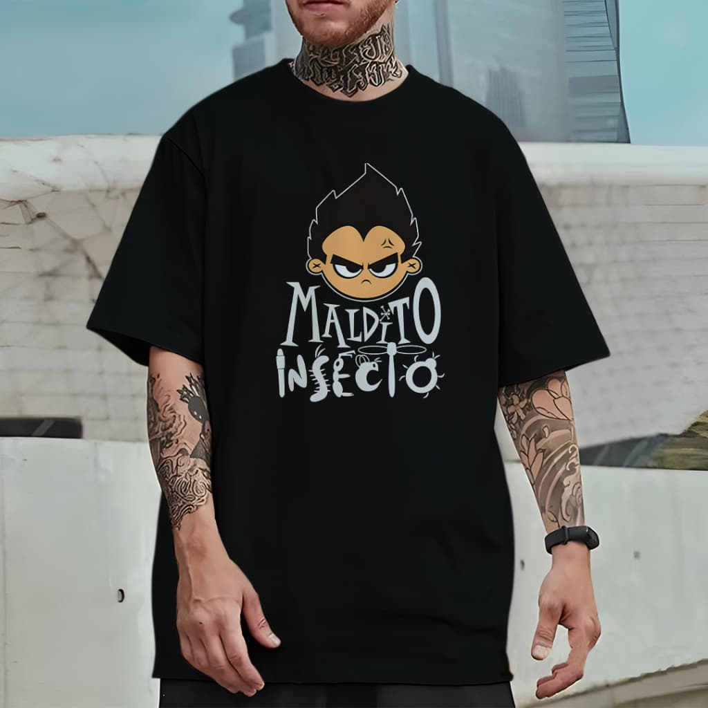 Camiseta Oversized Unissex Plus Size com Estampa Modelo: "Maldito Inseto" - Lançamento 2026
