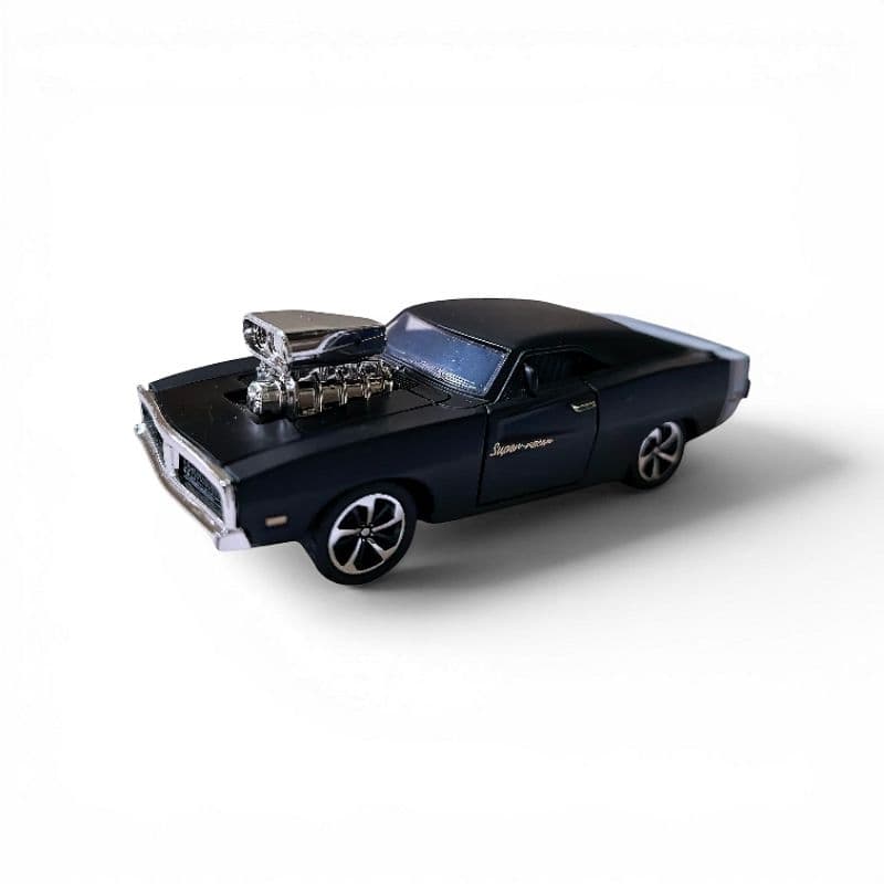 Miniatura Carrinho Opala Preto Abre Porta Pneu De Borracha