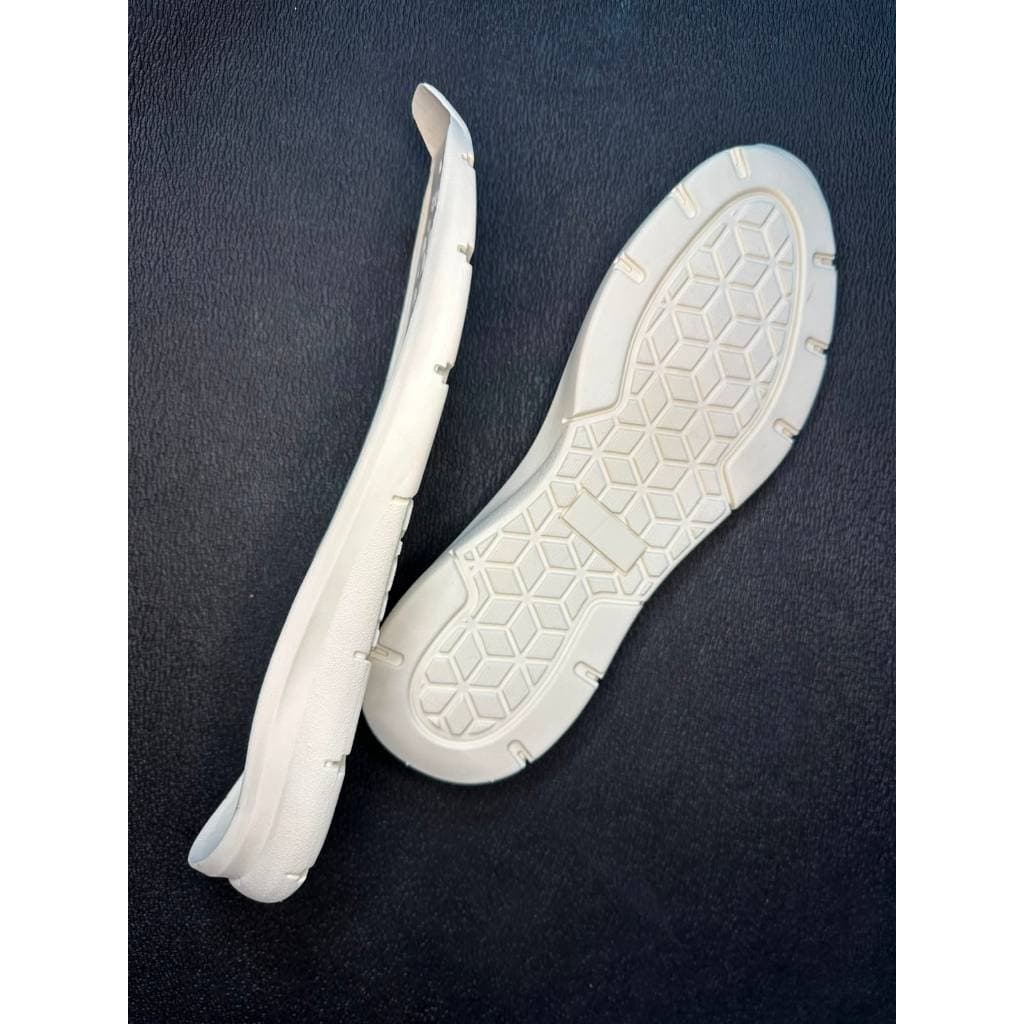 SOLADO PARA TENIS CASUAL - MATERIAL TR (BORRACHA TERMOPÁSTICA)- NA COR OFF WHITE - LEVE E RESISTENTE - VENDIDO POR PAR