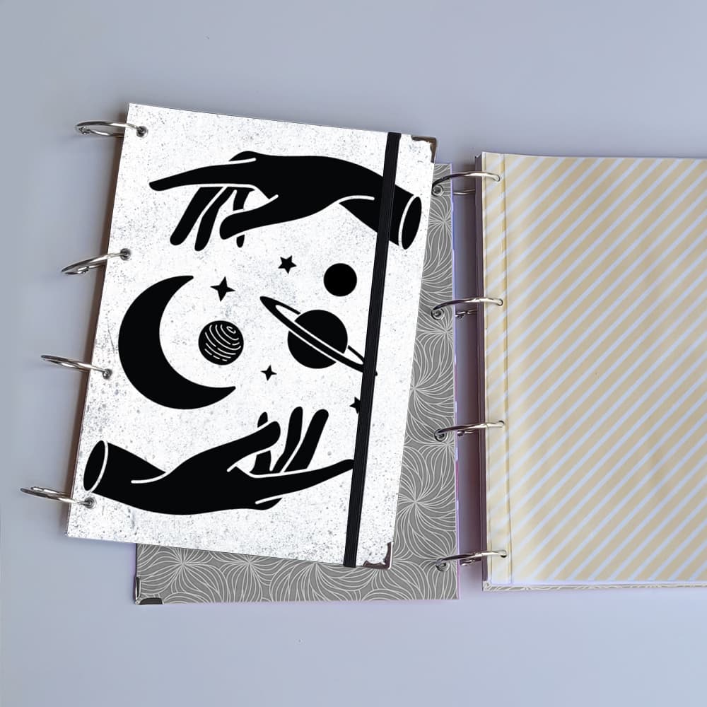 Caderno Argolado Mão Cósmica (Capa e Argolas) Universitário Colegial A5 Fichário