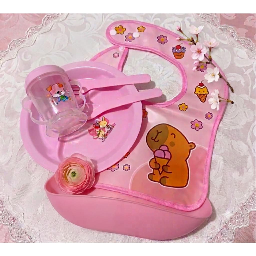 Kit refeição para Meninas e Meninos com 4 Itens Prato,Copo e Talheres+ Babador Capivara Colorido/Kit Refeição Infantil