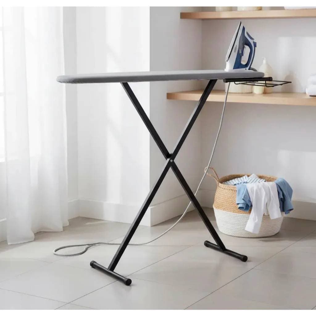 Mesa Tábua De Passar Roupa Tecido Térmica Prática Porta Ferro Dobrável Estrutura Preta