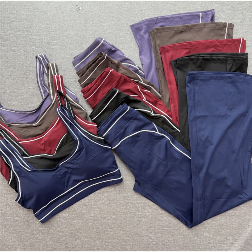 Conjunto de academia top com bojo + calça flare poliamida premium zero transparencia chic 100% conforto e sofisticação