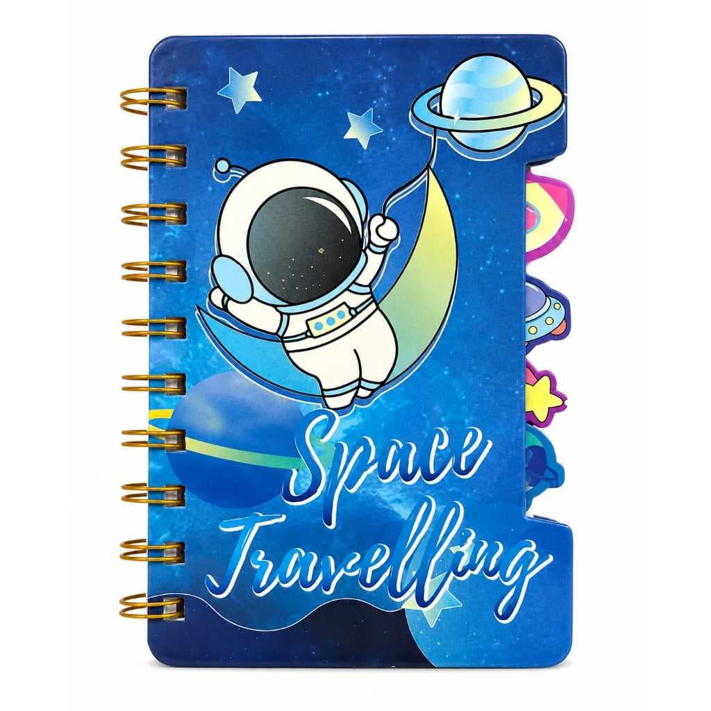 Mini Caderno Astronauta com Divisórias | Caderneta Espiral Space Travelling Kawaii para Anotações