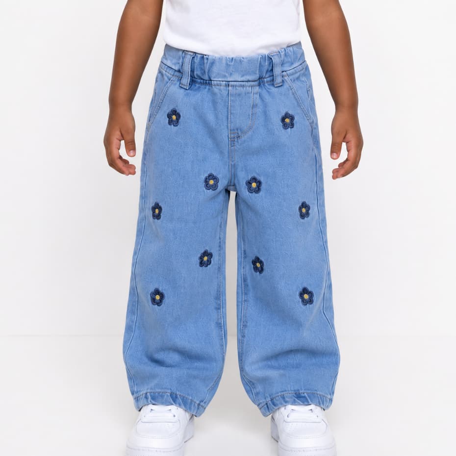 Calça Jeans Wide Leg Infantil Menina Com Bordado Flor Moda Gringa Confortável 1 a 3 anos