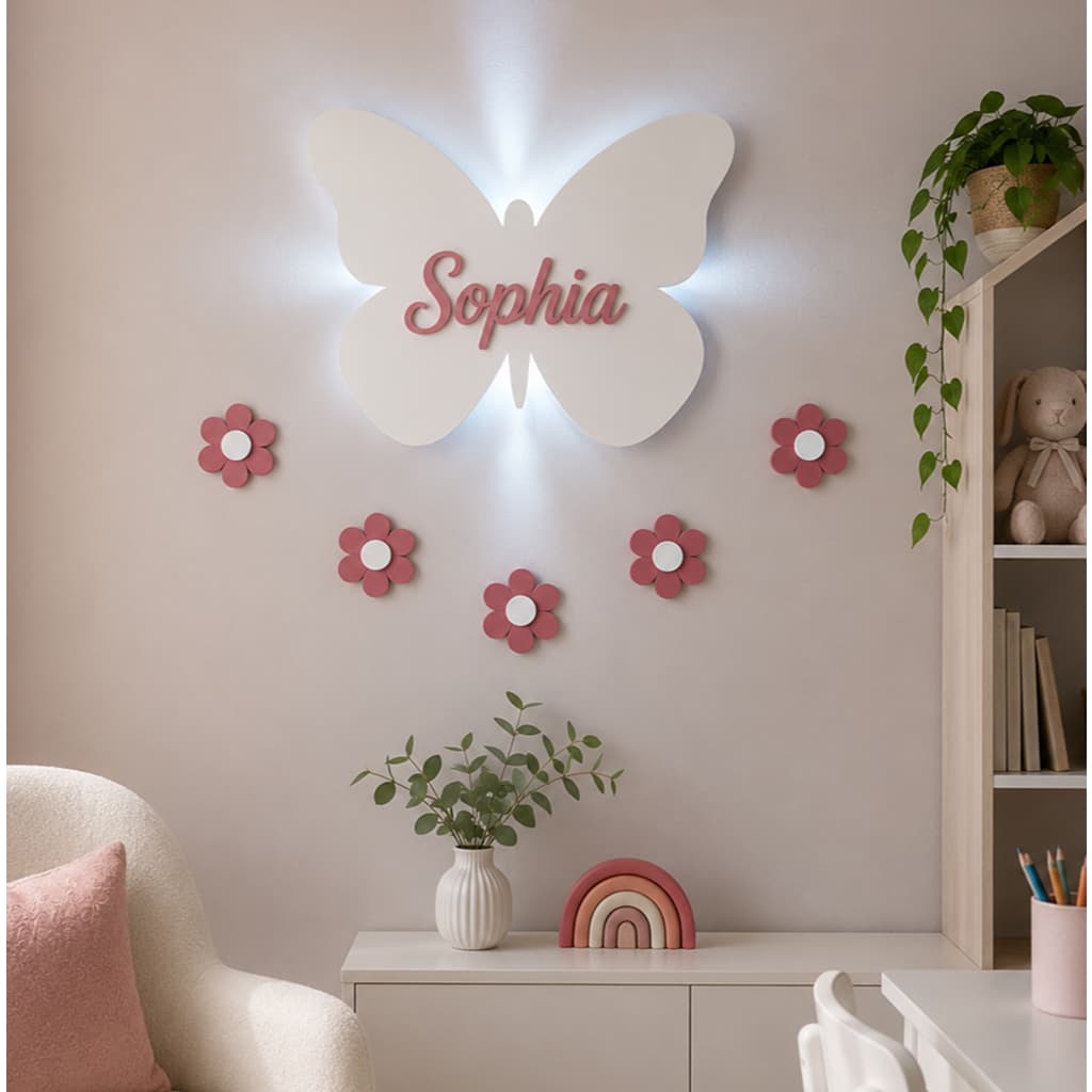 Luminária Decorativa Borboleta com Nome Personalizado em MDF com LED + Flores – Quarto Infantil
