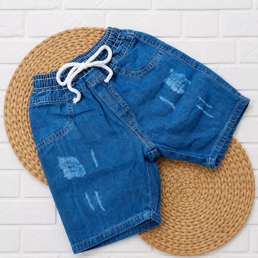 Short Bermuda Jeans Com Puido Na Parte Frontal E Bolsos Funcionais Na Parte De Trás Tamanho 2.4.6.8 anos