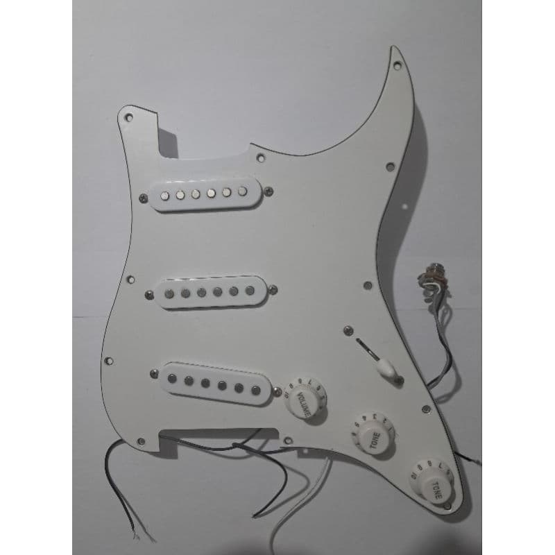Escudo stratocaster SSS completo Captadores cerâmicos jack tampa traseira branco