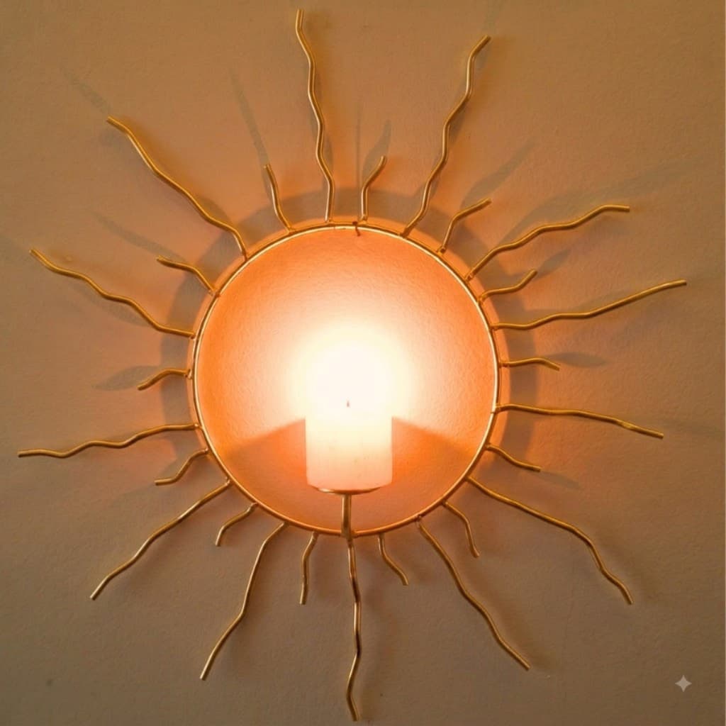 Porta-Vela de Parede Sol Artesanal - Ferro Dourado, Design Exclusivo 47x49cm Vela 7 DIAS WitzSmith