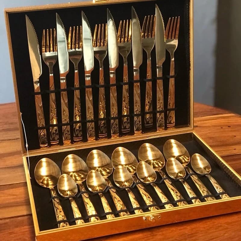 Kit Faqueiro Maleta De Talheres Inox 24 Peças Com Dourado E Com Prateado