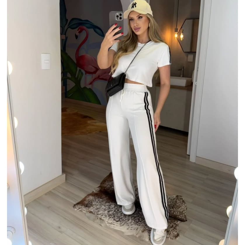 Conjunto Feminino Listrado Calça Pantalona Com Elastico Camisa Manga Curta Moletinho Moda Feminina