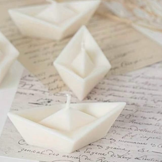 Vela Flutuante Barquinho de papel ArtesDecoração e Lembrancinha vela aromática vela barco barquinho