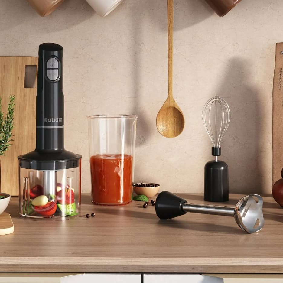 Mixer 3 em 1 Itatiaia Preto 127V 200W – Potente, Prático e Multifuncional