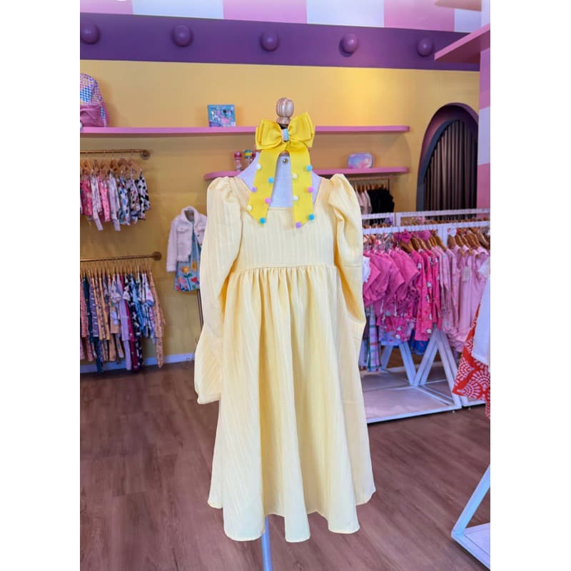 Vestido amarelo infantil manga longa estilo princesa