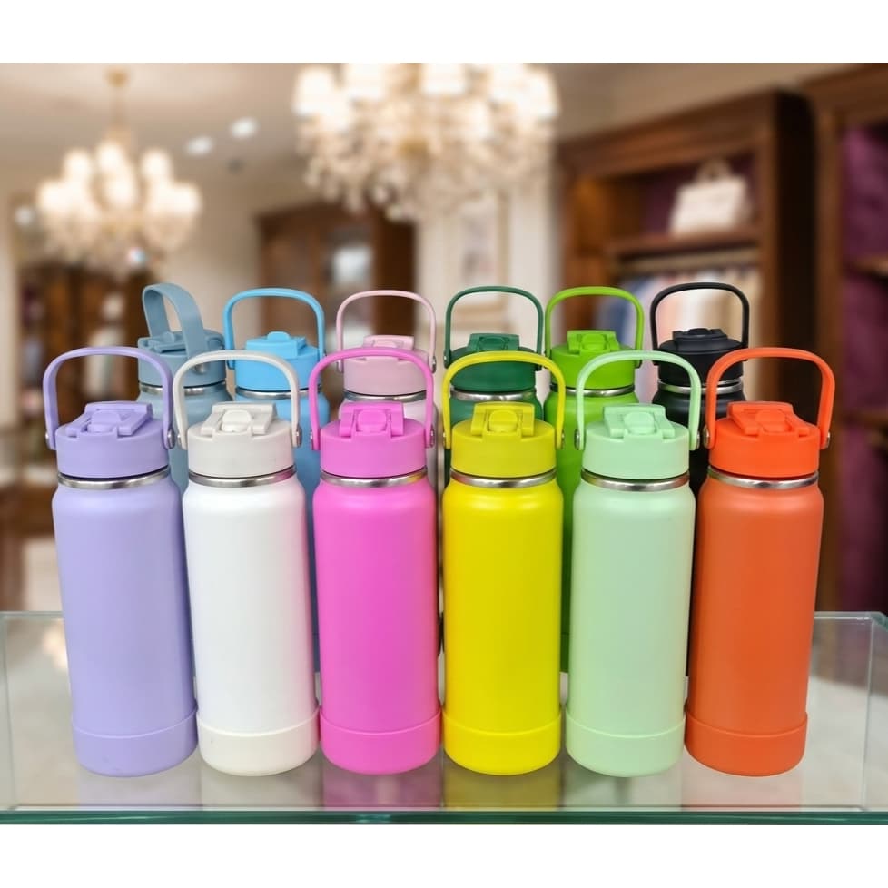 Garrafa de agua termica 800 ml com alça e suporte emborrachado