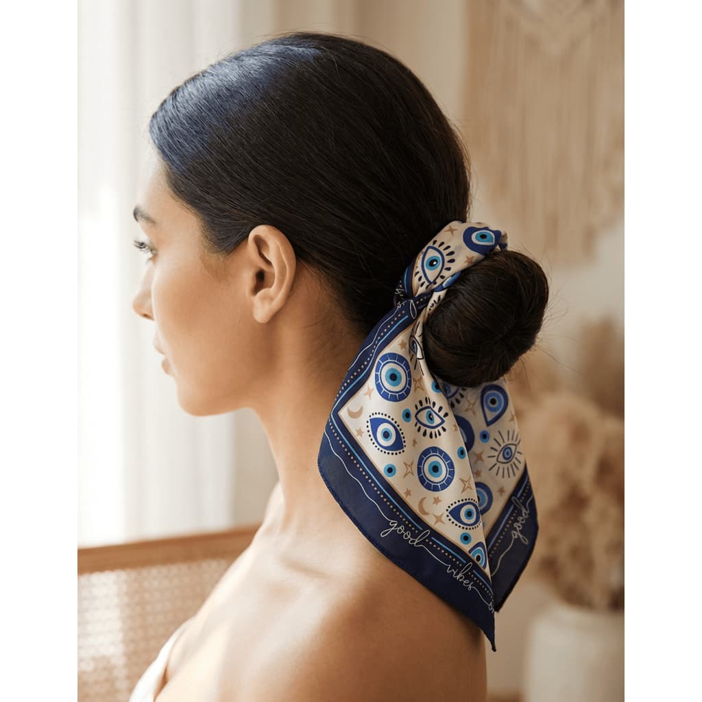 Mini Lenço Feminino Cetim 45x45 cm Quadrado Pequeno Cabelo Bolsa Good Vibes