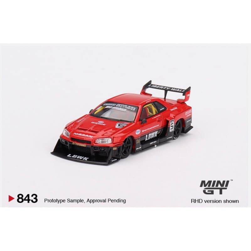 Mini GT - LB-ER34 Super Silhouette Skyline Red.