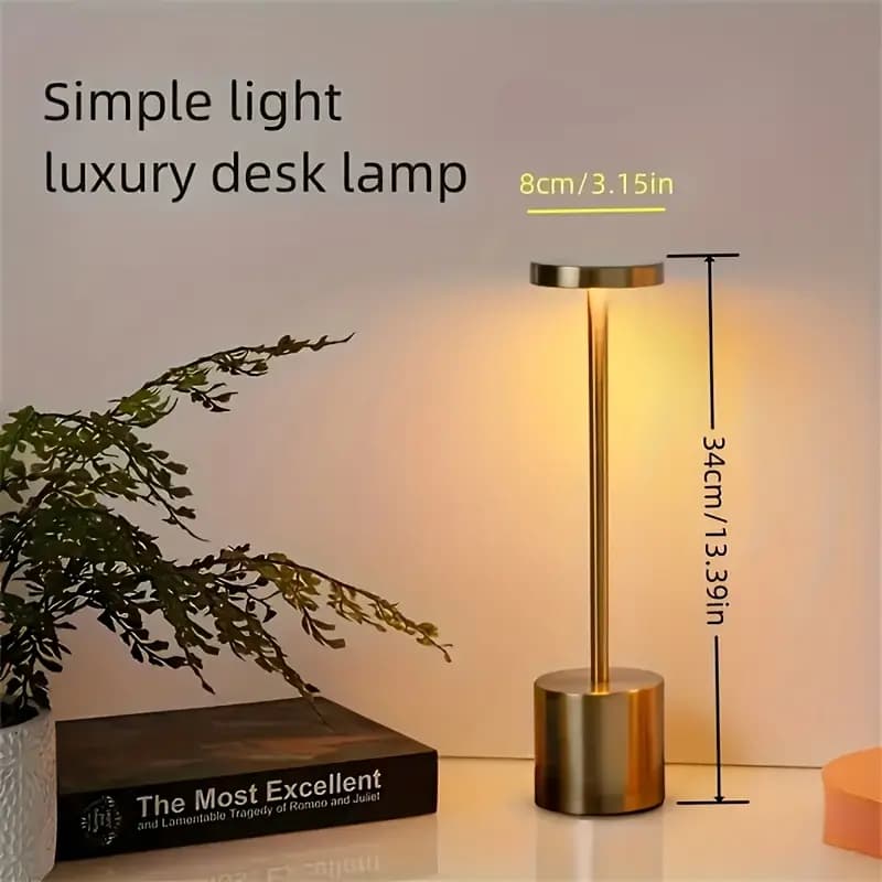 Luminária de Mesa Abajur Cabeceira Escrivaninha LED 3 em 1 Recarregável Tipo C Preto Cromado Dourado