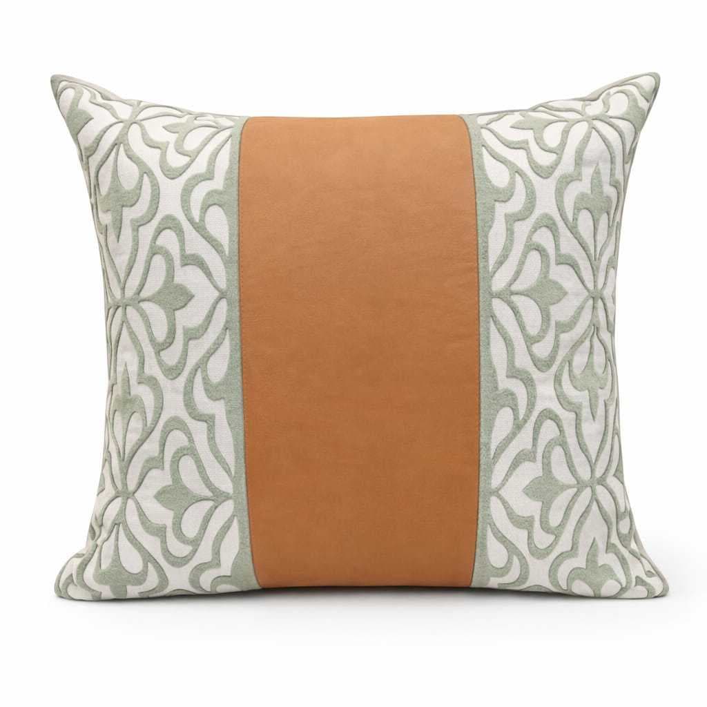 Capa de Almofada Linho 45x45cm Faixa Central com Couro aplicado + Bouclê Verde Oliva