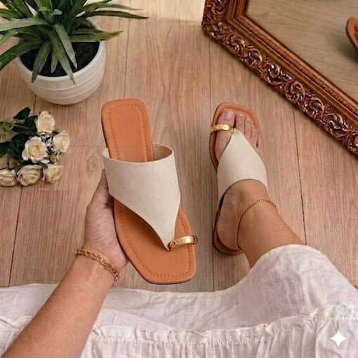 Sandalia Feminina Rasteirinha Anel Dedo Off Flat Leve e Confortavel