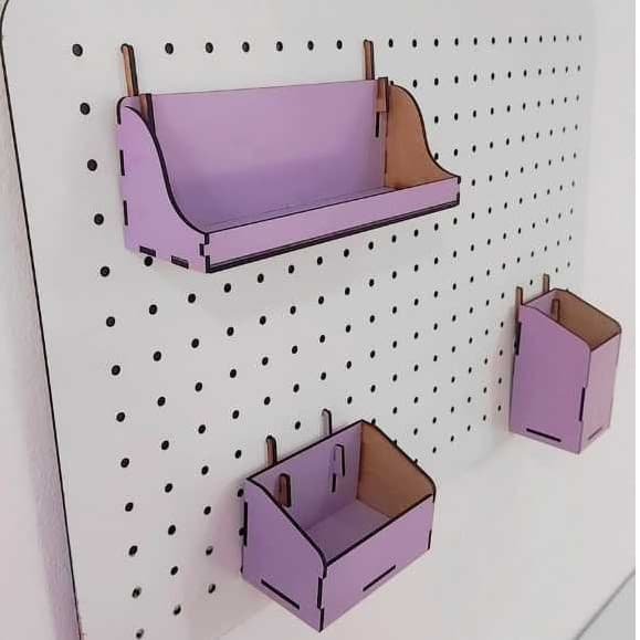 Prateleira e Potinhos Organizadores em MDF para Painel Pegboard