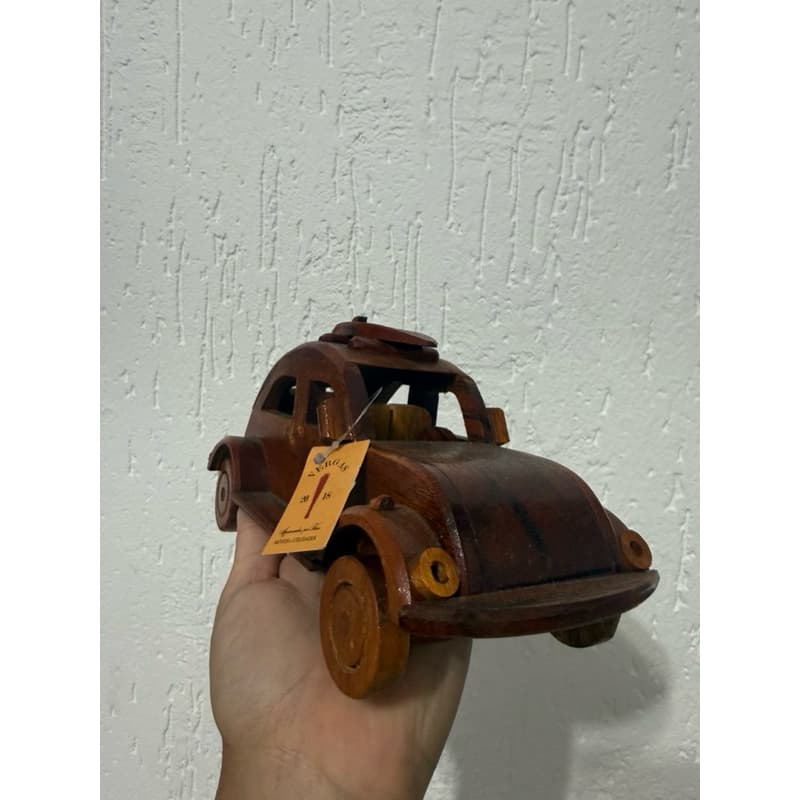 carrinho de madeira brinquedos antigos brinquedos de madeira carrinhos sustentáveis