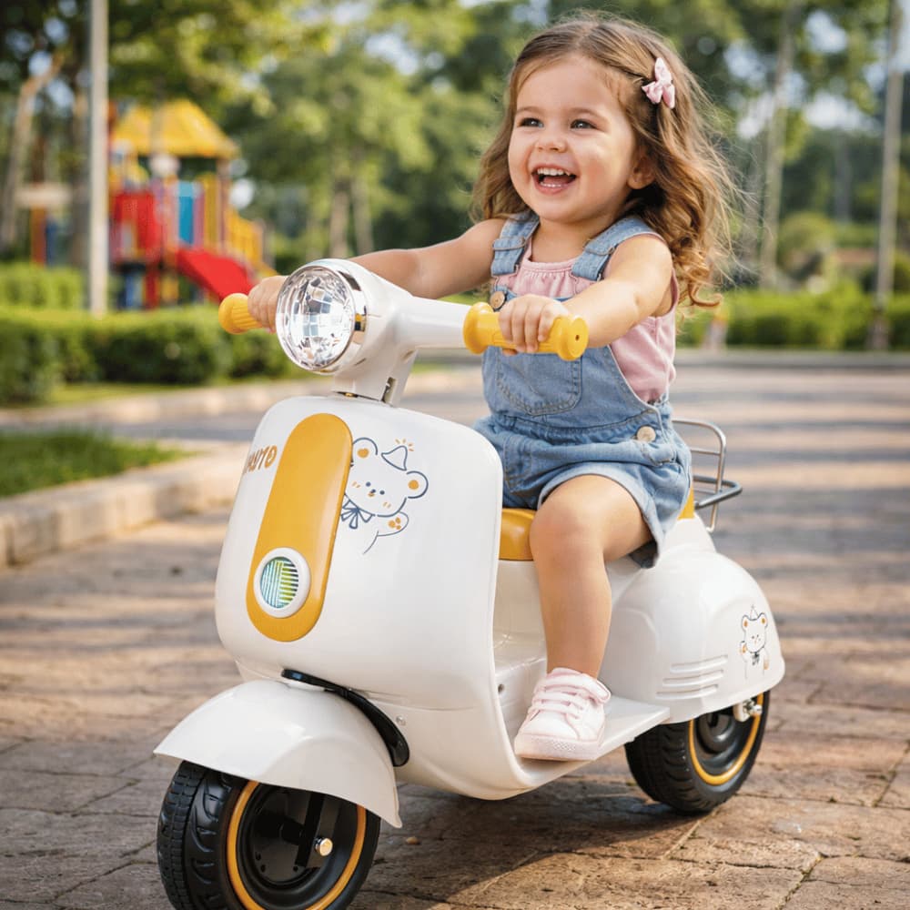 Triciclo Scooter Motinha Moto Infantil Elétrico Bivolt Com Som Música Luz Pedal Acelerador Avespa