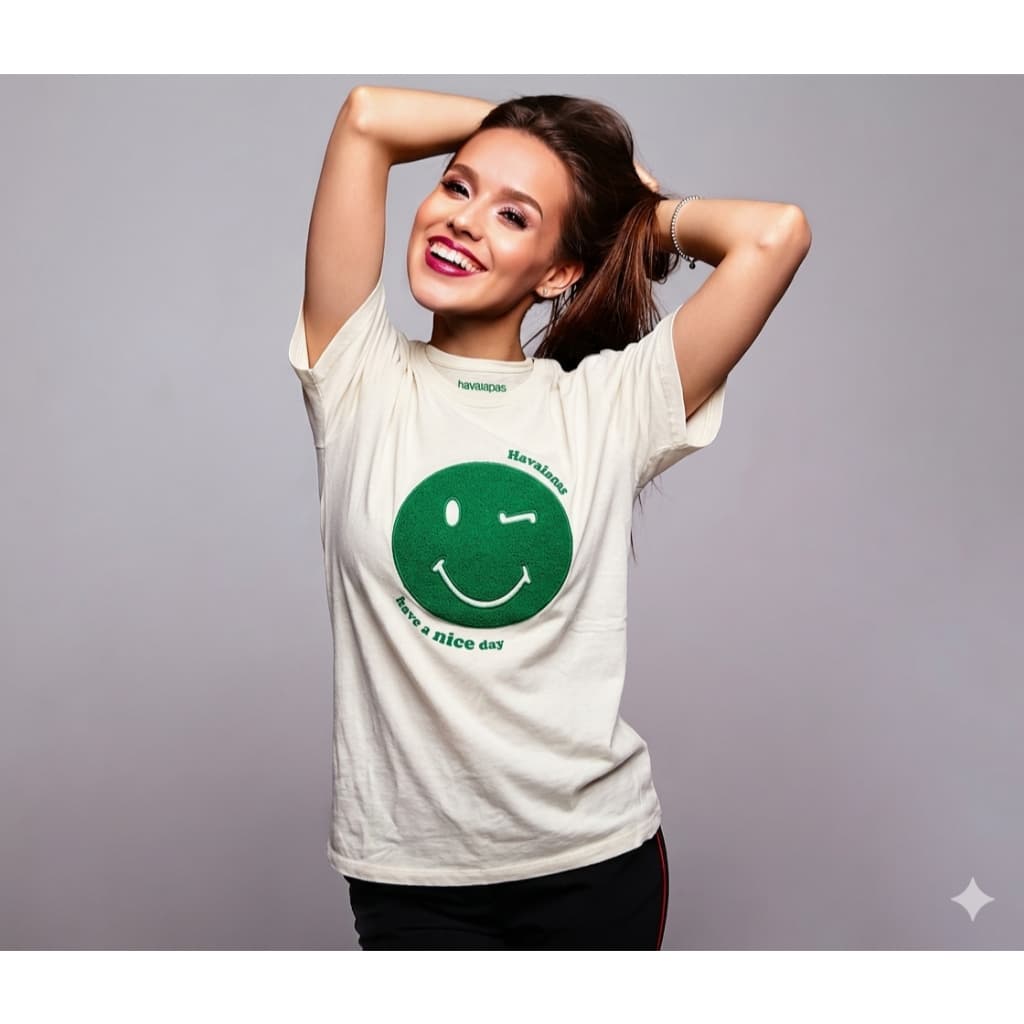 Camiseta Feminina Off White Estampada Smile Verde Algodão Confortável Casual Streetwear Premium