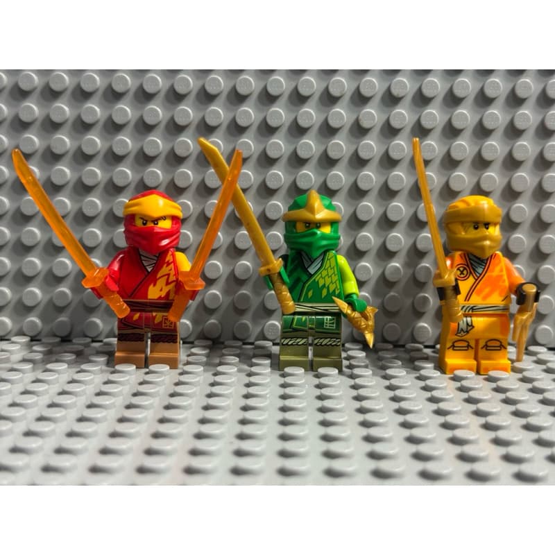 Lego Ninjago  minifiguras MOC (escolha o seu) Lloyd, Kai ou Arin 6 peças novas Lego original