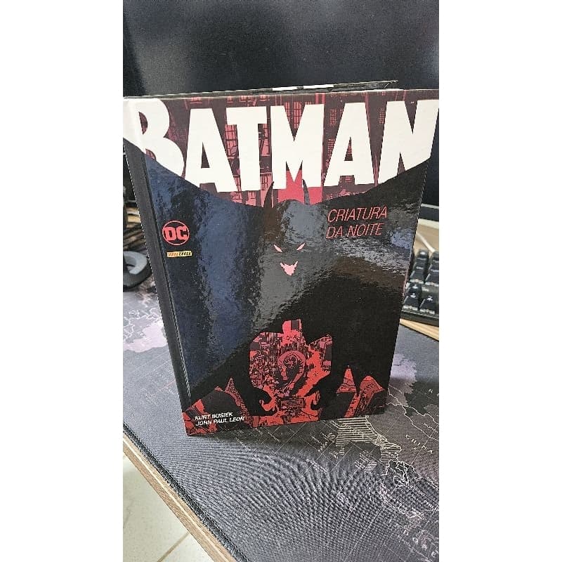 Batman - Criatura da noite (HQ capa dura)