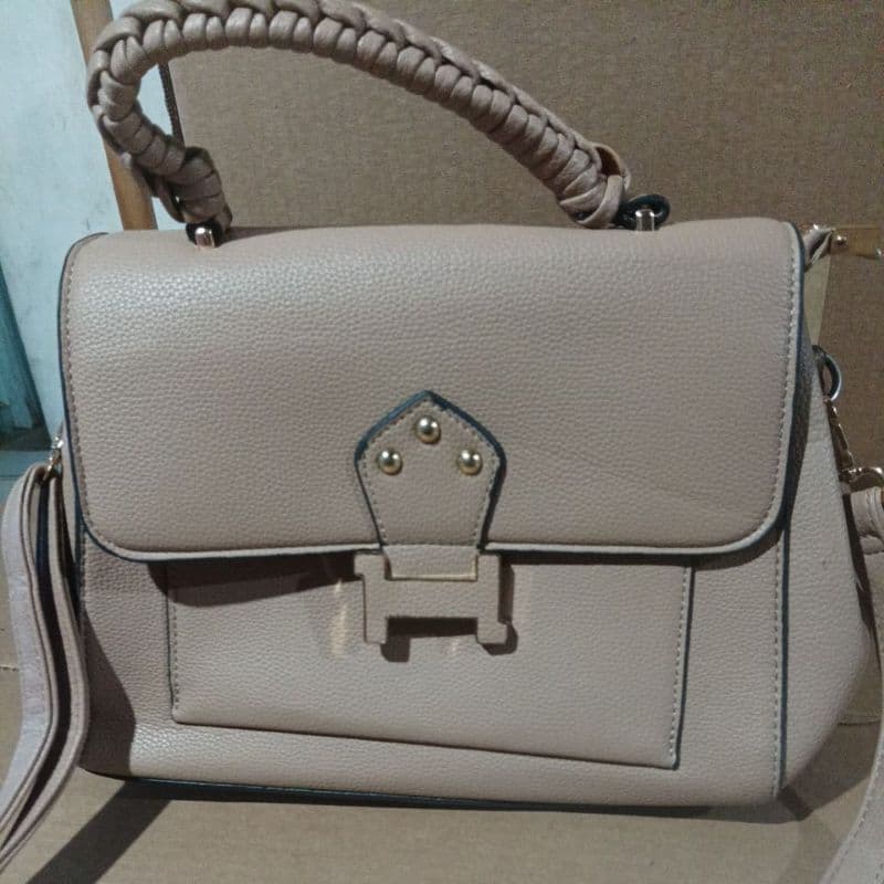 BOLSA INCRÍVEL PARA MULHERES EXIGENTE USADA