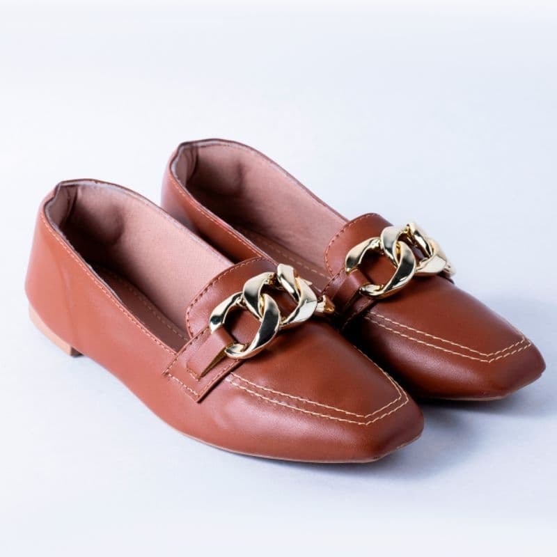 Mocassim Loafer Feminino Bico Quadrado Marrom Café Enfeite Elo Dourado