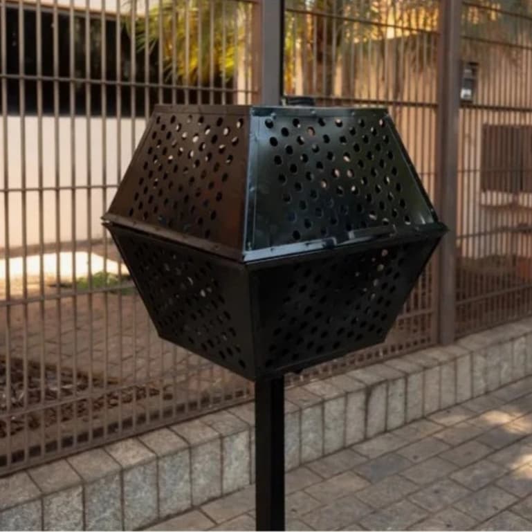 Lixeira Alta Durabilidade para Calçada Tela com Tampa