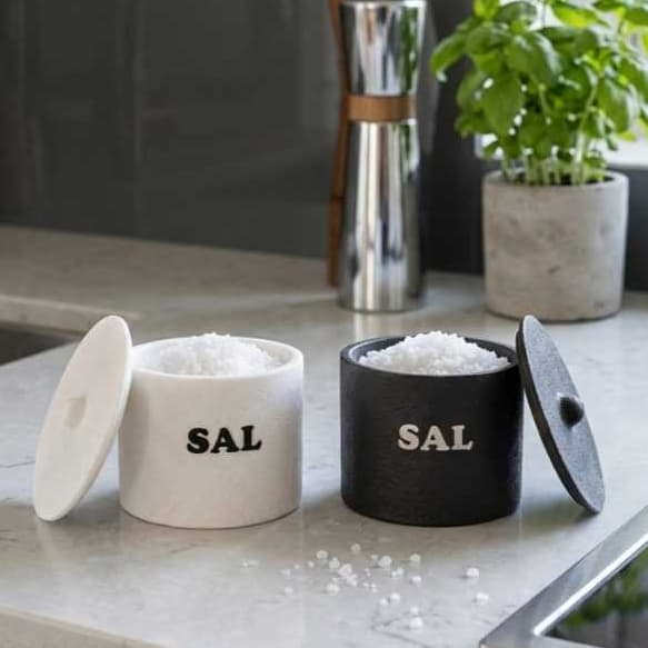 Saleiro de Bancada Texturizado 500gr Plástico PLA Ecologico com Tampa Móvel Preto ou Branco