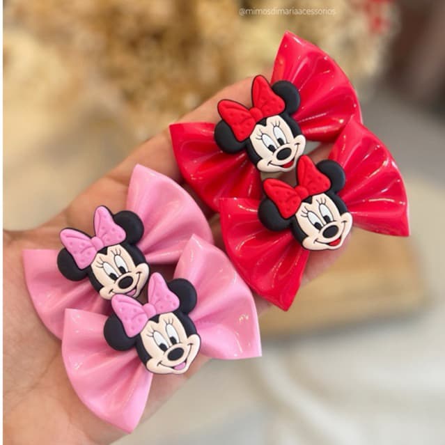 Par de laços Minnie vermelha ~ laço infantil bico de pato ~ duplinha Minnie rosa na presilha ~