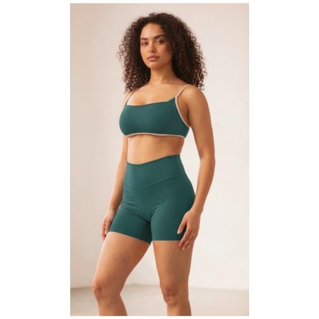 Roupa de treino Academia Fitness Shorts cós Alto e Top Alças Reguláveis