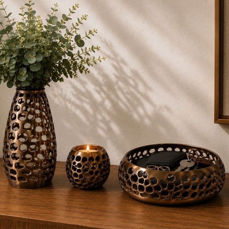 Kit Decorativo multiuso com cesto Organizador Vazado com 4 peças.