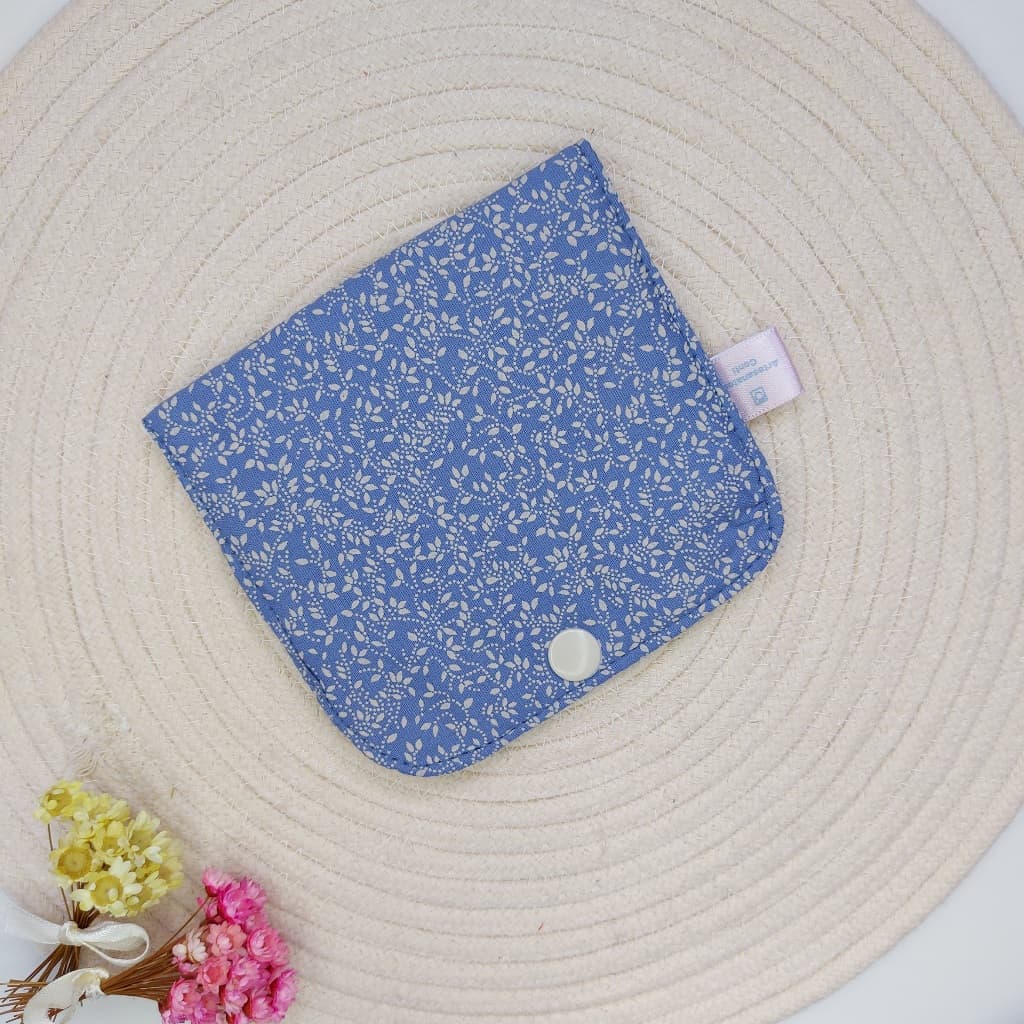 Porta Absorvente em Tecido, Organizador Feminino Para Bolsa, Escola e Viagens. Lembrancinha.