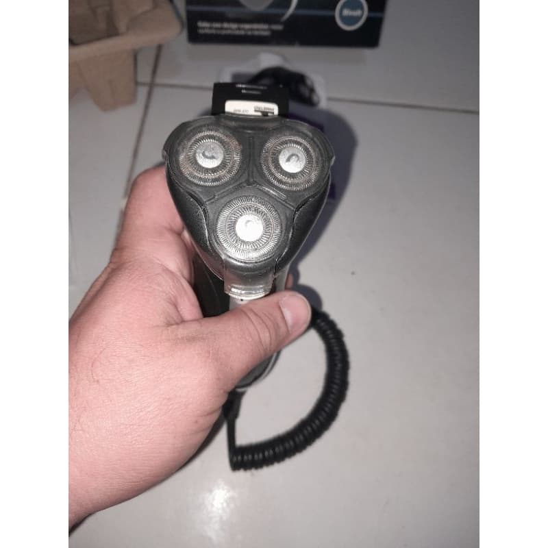 Barbeador Philco PBA03 Bivolt no Estado Leia Descrição.