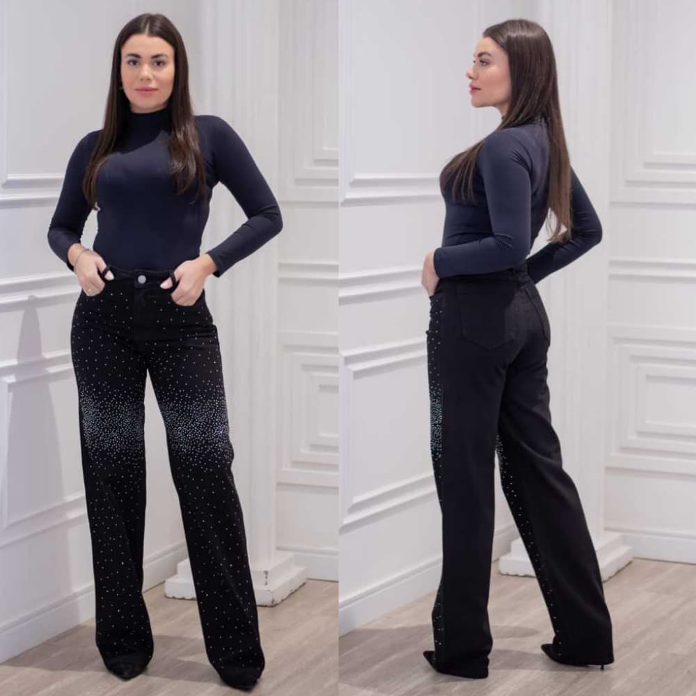 Calça Jeans Wide Leg Com Strass na Frente, Cintura Alta - Modelo Explosão Central
