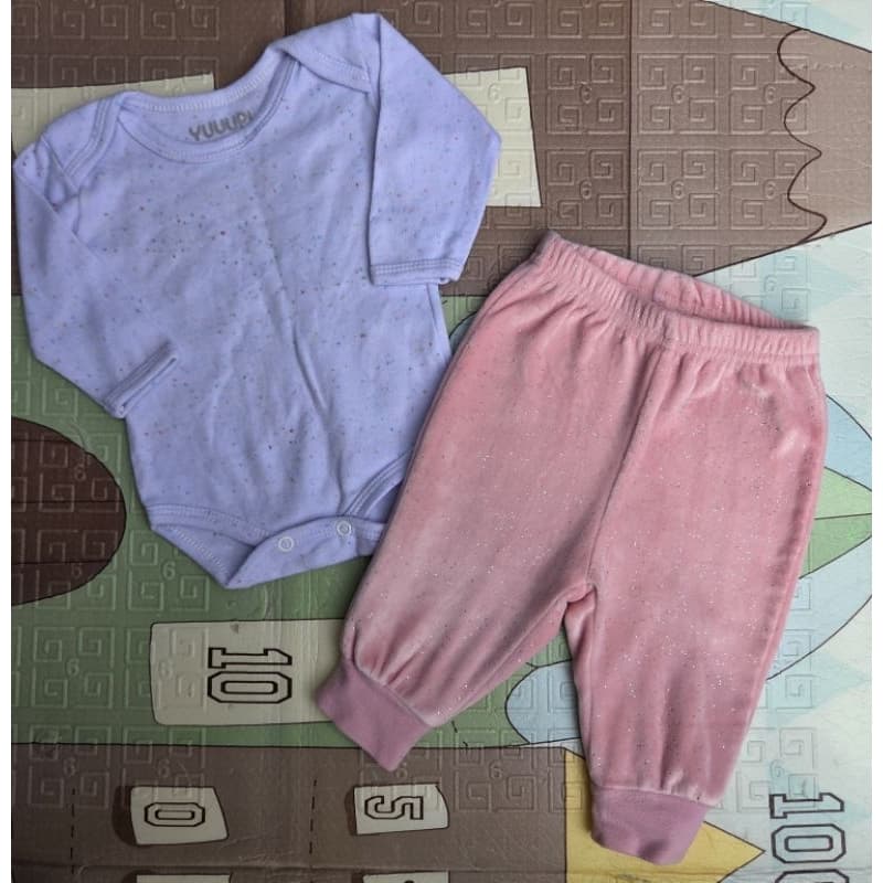 Desapego body e calça💖 Kit Bebê Menina 0 a 3 Meses – Teddy Boom + Yuppi