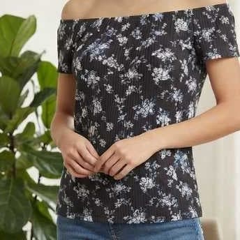 Blusa Floral Ombro a Ombro Canelada TAM. P