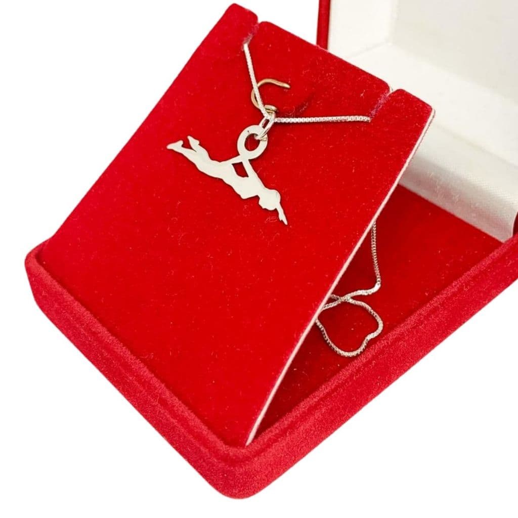 Colar 45 cm c/ Pingente em Prata 925 Natação Feminina / Nadadora