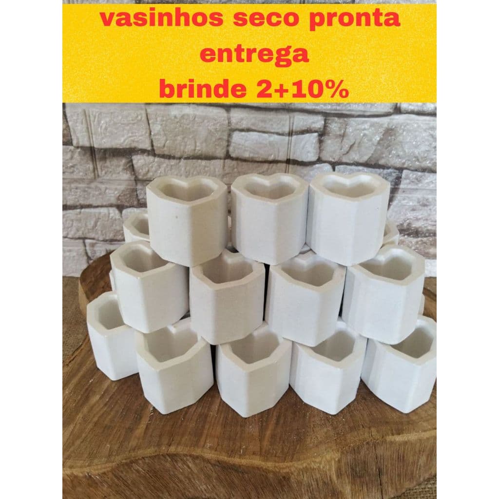 KIT 45 + 10% + 2 vasinhos CORAÇÃO de gesso para presentes e Lembrancinhas porta-velas e suculenta