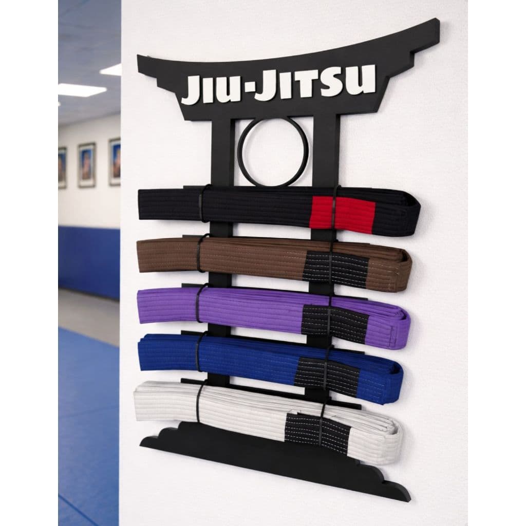 Porta 5 Faixas Jiu Jitsu + 10 Abraçadeiras Em MDF
