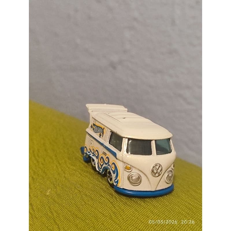 Hot Wheels Volkswagen Kool Kombi