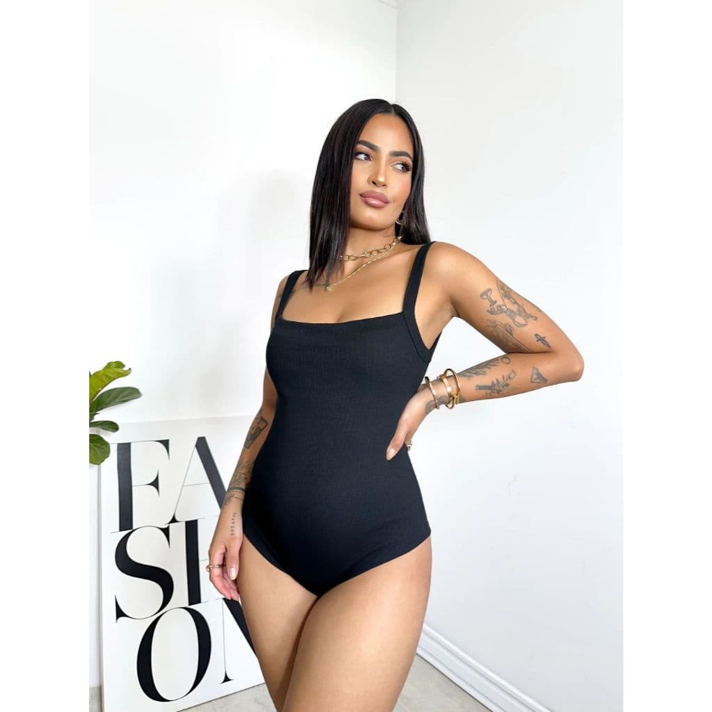 Body Feminino Ribana Premium Canelada Básico Alça Larga Elegante Atemporal